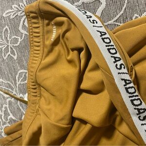 Adidas MEN Golden Yellow Joggers excellent condition